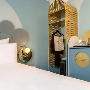 4* מלון Mercure Centre